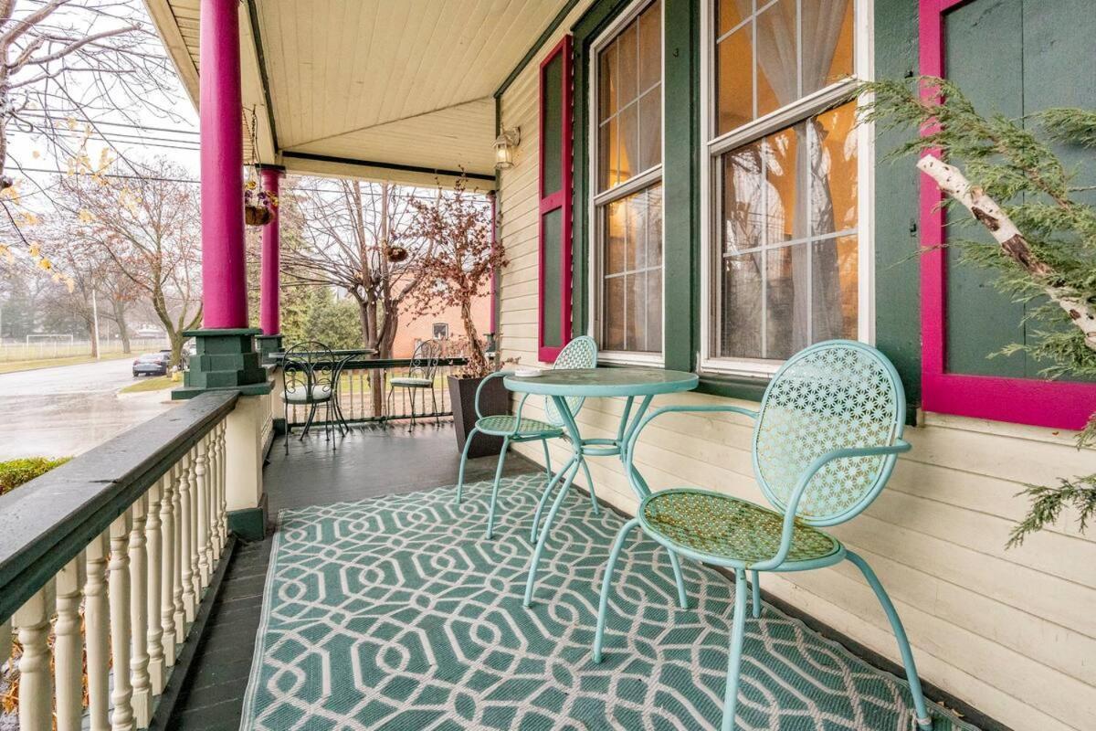 Ye Olde Walkerville Bed & Breakfast Уиндзор Екстериор снимка