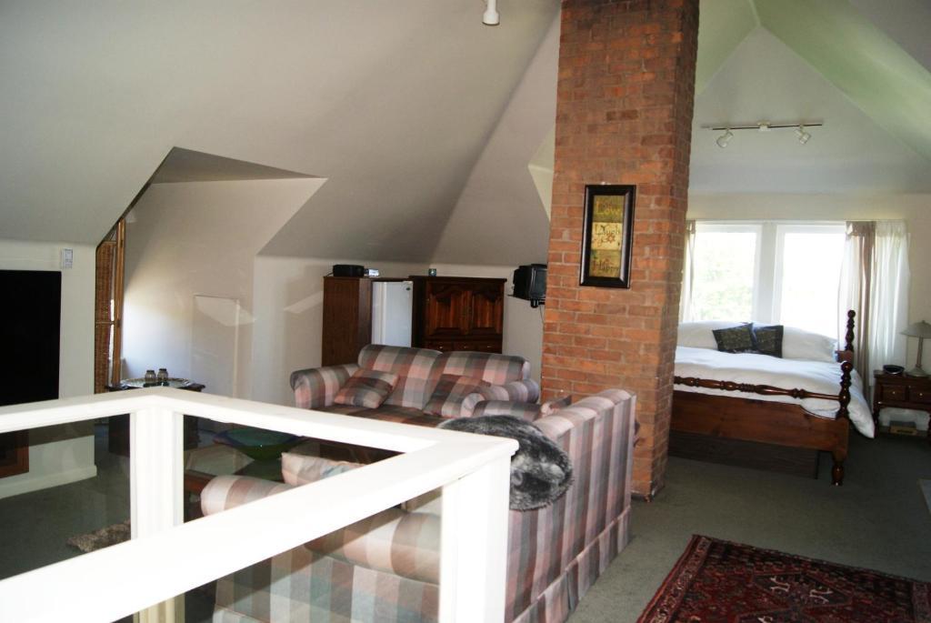 Ye Olde Walkerville Bed & Breakfast Уиндзор Стая снимка
