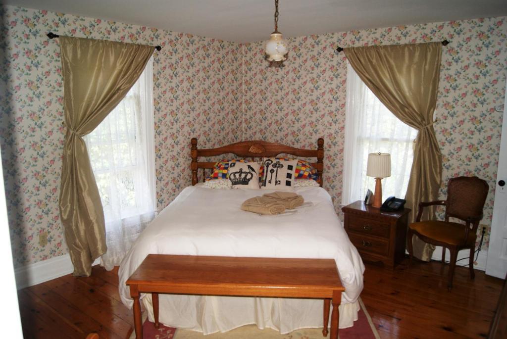 Ye Olde Walkerville Bed & Breakfast Уиндзор Екстериор снимка