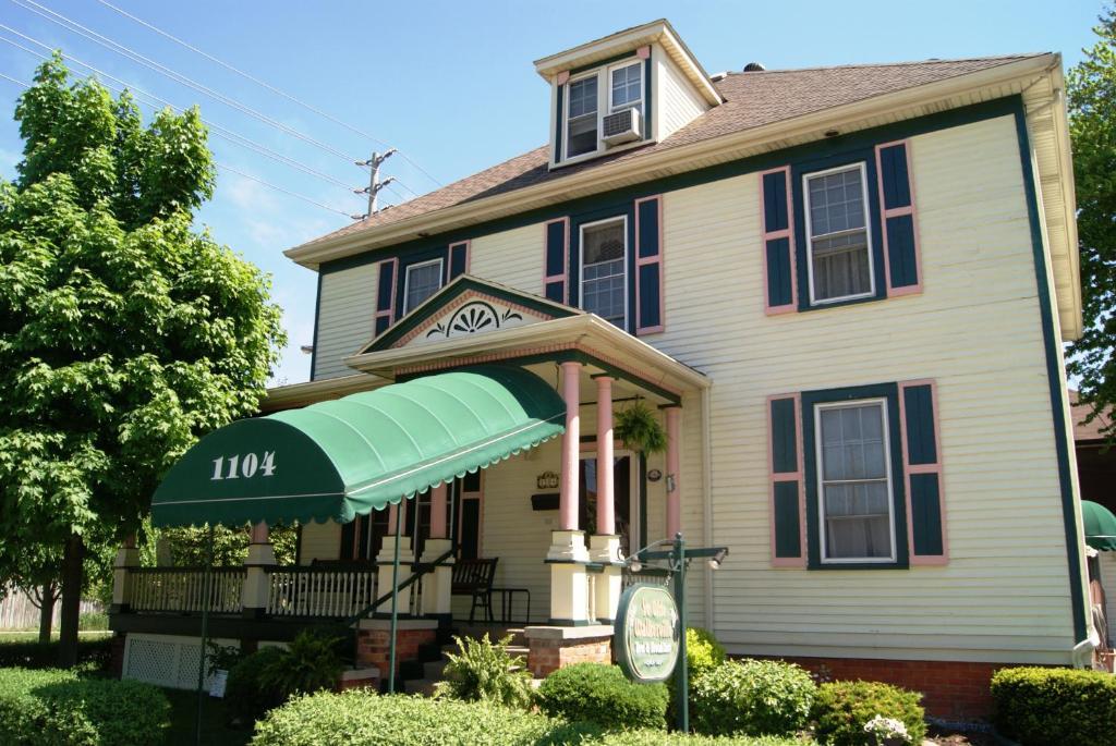 Ye Olde Walkerville Bed & Breakfast Уиндзор Екстериор снимка