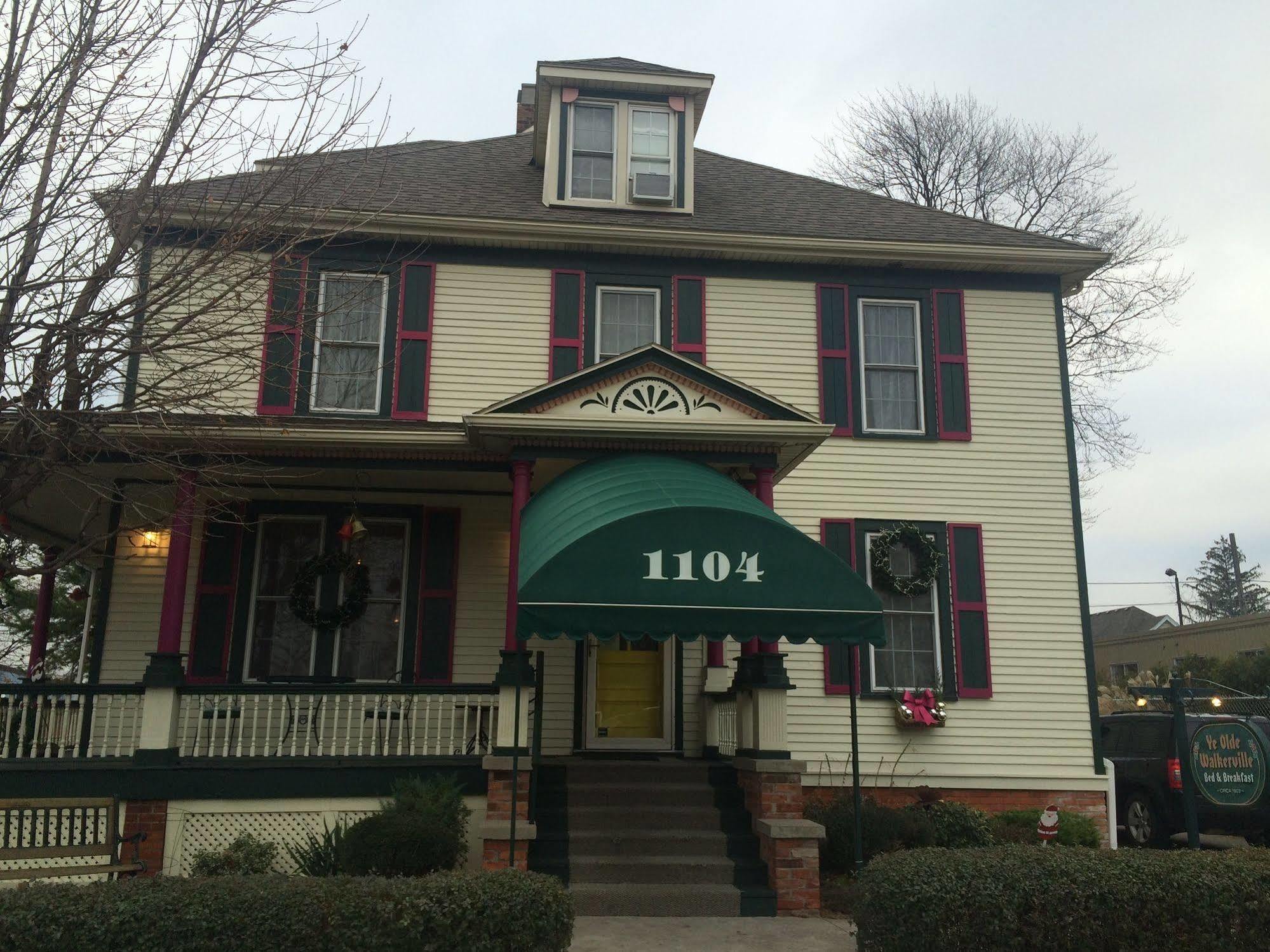 Ye Olde Walkerville Bed & Breakfast Уиндзор Екстериор снимка